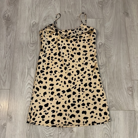 Simons Leopard Draped Neck Dress - Picture 2 of 4